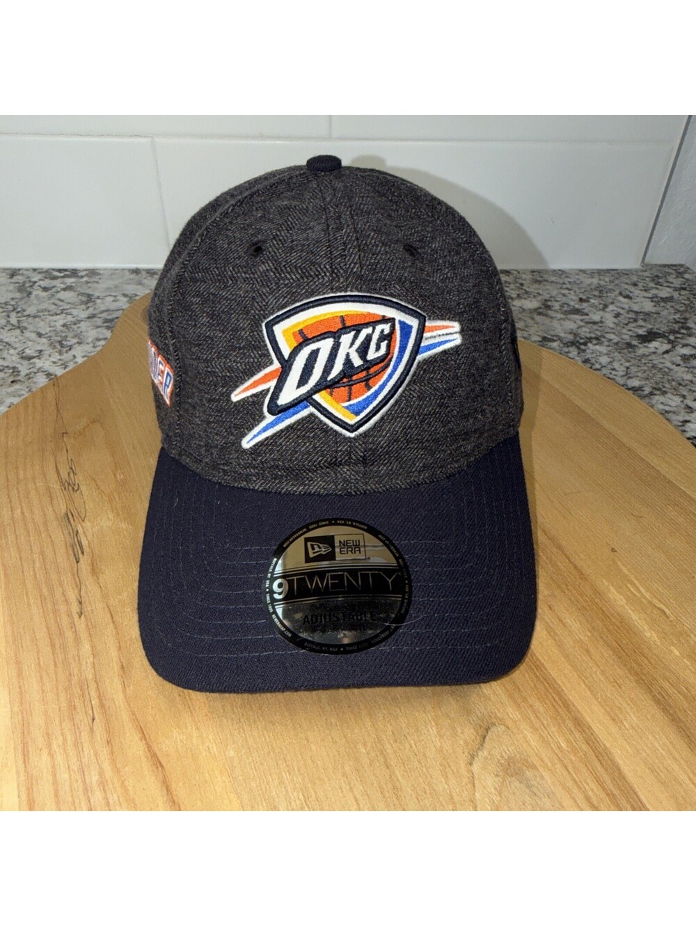 New Era Cap NBA Oklahoma City Thunder Charcoal Grey Navy 9FIFTY Snapback Hat